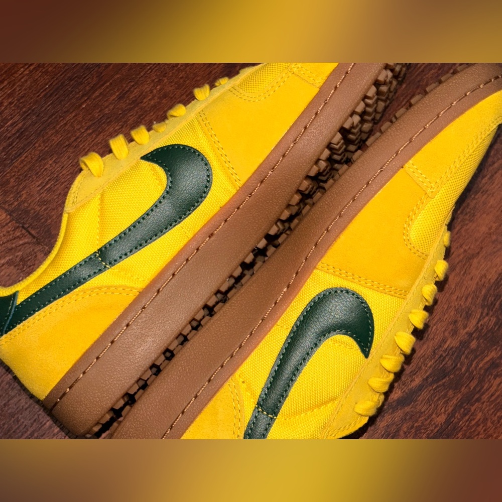Nike 9.5 - Picture 11 of 14